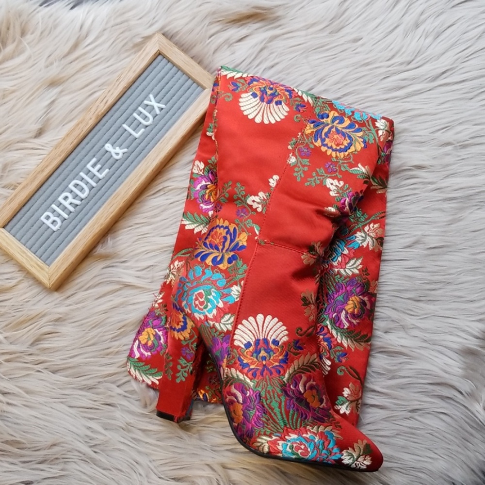 Size 5.5-7.5 BAMBOO OverKnee Red Satin Floral Boot - Picture 2 of 8